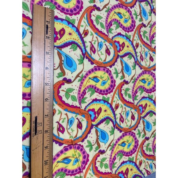 1/2 yard of Jaeda Lily TDF 10 Paisley Cotton Fabric Sewing Quilting - Picture 3 of 6